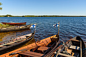 Alte historische Holzboote Taivalkoski, Lappland, Finnland