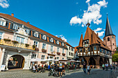 Rathaus und Stadtkirche, Michelstadt, Odenwald, Hessen, Deutschland