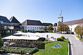 Ljubljana; Ljubljanski grad; Stadtburg; Innenhof, Burgturm, Slowenien