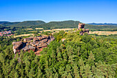 Luftansicht der Burgruine Drachenfels bei Busenberg, Wasgau, Pfälzer Wald, Rheinland-Pfalz, Deutschland