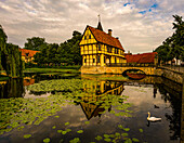 Vorburg mit Torhaus des Wasserschlosses Burgsteinfurt in Steinfurt, Münsterland, Nordrhein-Westfalen, Deutschland