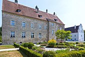 Obernberg am Inn; Obernberg Castle, historic gardens