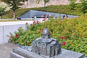 Marburg an der Lahn; Garten des Gedenkens, Modell der Alten Synagoge, Hessen, Deutschland