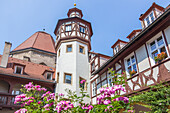 Ansbach, Beringershof, Innenhof mit Wendeltreppenturm, Bayern, Deutschland