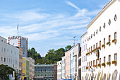 Mühldorf am Inn; Nagelschmiedturm und Rathaus, Bayern, Deutschland