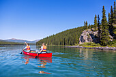 Jasper National Park, Maligne Lake, canoeists (model released)