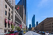 Toronto, Front Street mit Fairmont Royal York Hotel, Royal Bank Plaza und Union Station, Ontario, Kanada