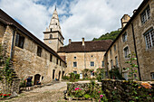Abtei Saint-Pierre, Baume-les-Messieurs, Departement Jura, Bourgogne-Franche-Comté, Jura, Frankreich