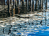 Reflexion am Dock in Monterey Bay, Kalifornien, Pazifischer Ozean