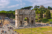 Rom, Konstantinsbogen Nordseite, Blick vom Kolosseum, Latium, Italien