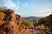 Blick auf Phoenix Arizona vom Camel Back Mountain Trail