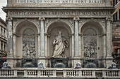 Die Fontana dell'Acqua Felice, auch genannt der Brunnen von Moses Rom Italien