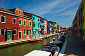 Bunte Häuser in Burano Venedig Italien
