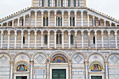 Die Kathedrale von Pisa, Westfassade, Pisa, Toskana, Italien, Europa
