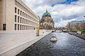 Berliner Dom und Spree in Berlin, Deutschland