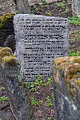 Grabstein mit häbräischer Inschrift, alter jüdischer Friedhof, Jüdisches Museum, Josefstadt, Prag, Tschechien\n\n