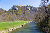 Burg Wildenstein, Ausblick vom Donausteg, Naturpark Obere Donau in der Schwäbischen Alb, Baden-Württemberg, Deutschland