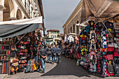 Touristen am Mercato Centralo, Florenz, Toskana, Italien, Europa