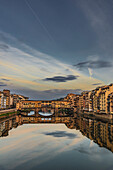 Evening mood over the Ponte Vecchio bridge, bridge over Arno, Florence, Tuscany, Italy, Europe