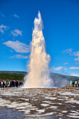 Dedr geyser &quot;Strokkur&quot;; Hafnartun, Selfoss, Iceland
