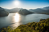 Aussichtspunkt mit Blick auf See und Berge, Sonnenuntergang, Sasso Delle Parole, bei Lugano, Luganer See, Lago di Lugano, Tessin, Schweiz