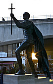Lawrence Olivier Statue, London, UK