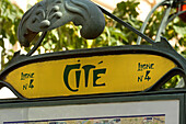 Art-Deco-U-Bahn-Schild für die Cite-Station, Paris, Frankreich