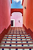 Eine bemalte Treppe, Stufen und Setzstufen, Canun, Halbinsel Yucatán, Mexiko