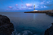 Der Leuchtturm Far d´Artrutx, Menorca, Balearen, Balearische Inseln, Spanien, Europa