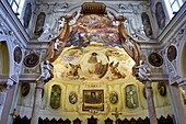 Neapel, Kampanien, Italien. Die Kathedrale von Neapel (Duomo di Napoli, Cattedrale di Santa Maria Assunta oder Cattedrale di San Gennaro) ist eine römisch-katholische Kathedrale, die Hauptkirche von Neapel, Süditalien, und der Sitz des Erzbischofs von Neapel. Sie ist weithin bekannt als Cattedrale di San Gennaro, zu Ehren von A Saint Januarius, dem Schutzpatron der Stadt.