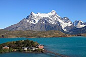 Chile, Magallanes, Torres del Paine, Nationalpark, Lago Pehoe, Hosteria Pehoe, Paine Grande.