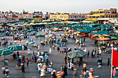 Platz Jemaa el-Fna, UNESCO-Weltkulturerbe, Marrakesch, Marokko, Nordafrika, Afrika