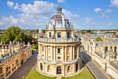 Radcliffe Camera und Mauern des Brasenose College und All Souls College, Universität Oxford Oxfordshire, England, Vereinigtes Königreich, Europa