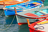 Hafen und Boote, Vernazza, Cinque Terre, UNESCO-Weltkulturerbe, Ligurien, Italien, Europa