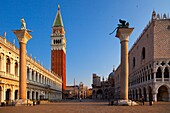 Piazza San Marco, Venezia (Venice), UNESCO World Heritage Site, Veneto, Italy, Europe
