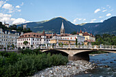 Postbrücke, Fluss Passer, Kirche, Meran, Südtirol, Alto Adige, Italien