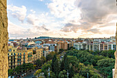 Spanien, Barcelona, Ansicht von Wohngebäuden