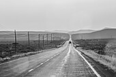 USA, Idaho, Fairfield, leere Autobahn in der Nähe von Sun Valley