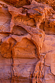 USA, Utah, Escalante, Felsformationen in Sandsteinfelsen