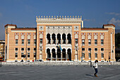Umgebautes Rathaus und Nationalbibliothek, Sarajevo, Bosnien und Herzegowina, Europa