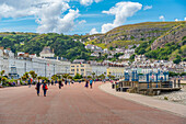 View of Llandudno and the Great Orme in background from Promenade, Llandudno, Conwy County, North Wales, United Kingdom, Europe