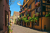 Rue du General de Gaulle, Riquewhir, Alsace, Alsatian Wine Route, Haut-Rhin, France, Europe