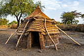 Traditionelle Hütte des Stammes Toposa, Eastern Equatoria, Südsudan, Afrika