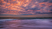 USA, New Jersey, Cape May National Seashore. Sonnenuntergang am Meer