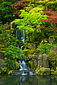 Heavenly Falls, Frühling, Portland Japanese Garden, Portland, Oregon, USA