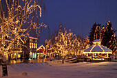 NA, USA, Washington, Leavenworth. Gazebo and Main Street with Christmas lights