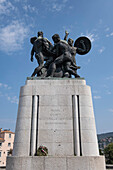 Blick auf das Krieger Denkmal in Triest, Venezien, Veneto, Friaul-Julisch Venetien, Triest, Italien, Europa