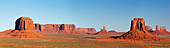 Arizona, Monument Valley, Merrick Butte, Sentinel Mesa, East Mitten Butte und Castle Butte, Blick vom Artist's Point