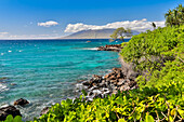 Coastline along Wailea Beach path near Polo Beach Park, Maui, Hawaii