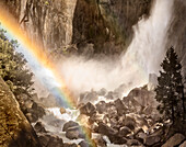 USA, California, Yosemite, Yosemite Falls, rainbow